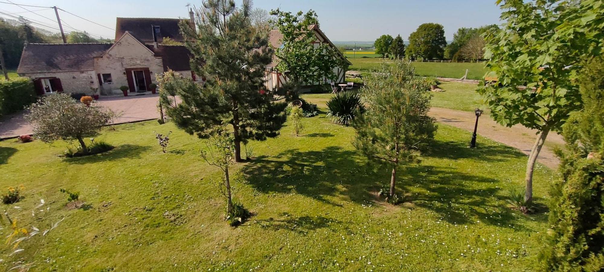 Les Lys Jolie Suite Parentale Privative Deux Adultes Avec Sdd Pertheville-Ners Екстериор снимка